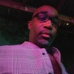 Meet your Posher, Cameron